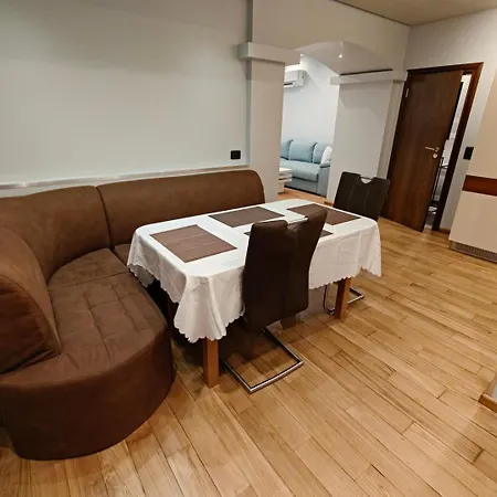 Chan Krum With Sauna & Jacuzzi In Center *