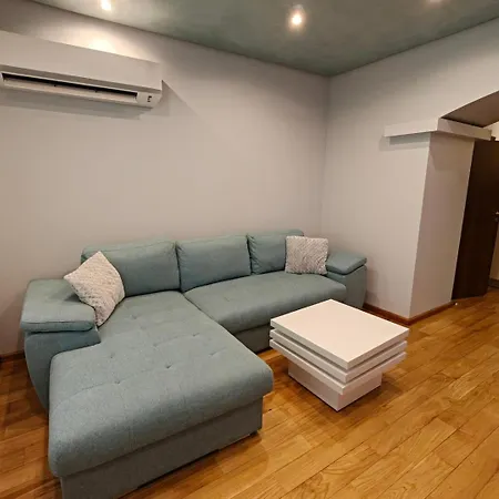 Chan Krum With Sauna & Jacuzzi In Center Appartement