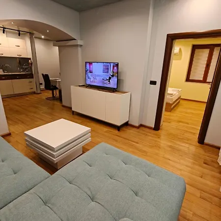 Chan Krum With Sauna & Jacuzzi In Center Appartement Varna