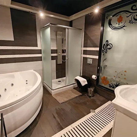 Appartement Chan Krum With Sauna & Jacuzzi In Center