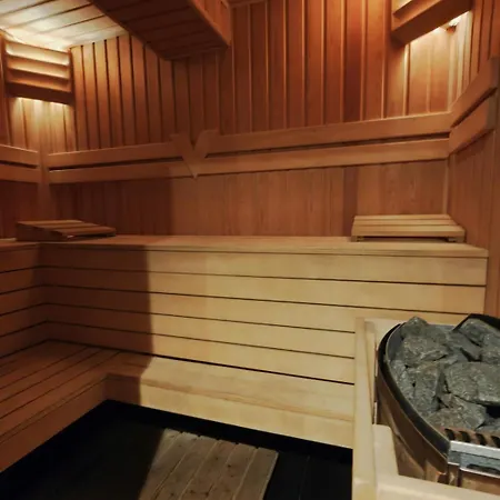 Chan Krum With Sauna & Jacuzzi In Center Varna