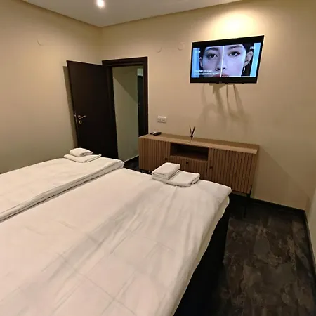 Chan Krum With Sauna & Jacuzzi In Center * Varna